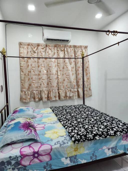 D'Haja 61 Klia Sepang With 3 Airconds & Wifi Villa Banting  Eksteriør bilde